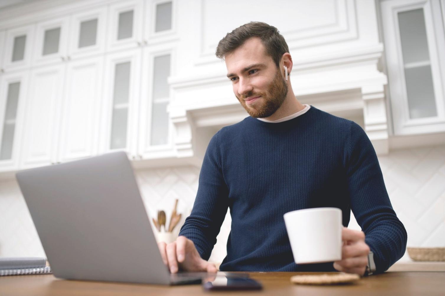 Unser Entwicklungsteam bei der Arbeit an innovativen Mobile Game Konzepten